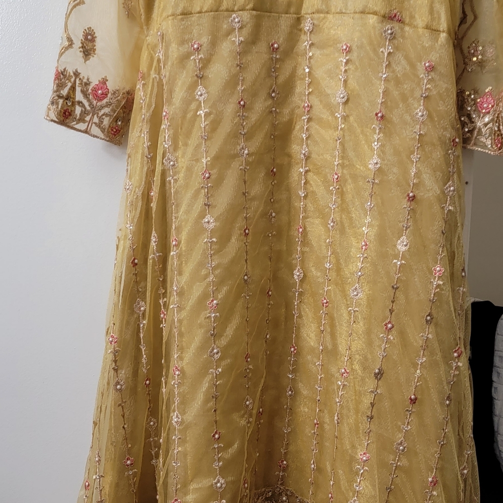 Mehdi dress part wear